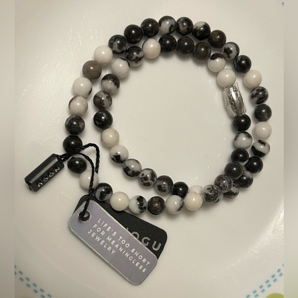 🖤🤍 NOGU Zebra Agate Silver Gemstone Wrap 🖤🤍 - Picture 3 of 3